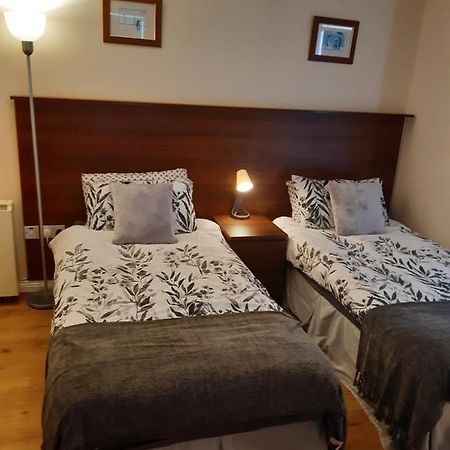 24 Beds In Carrick On Shannon Exterior photo