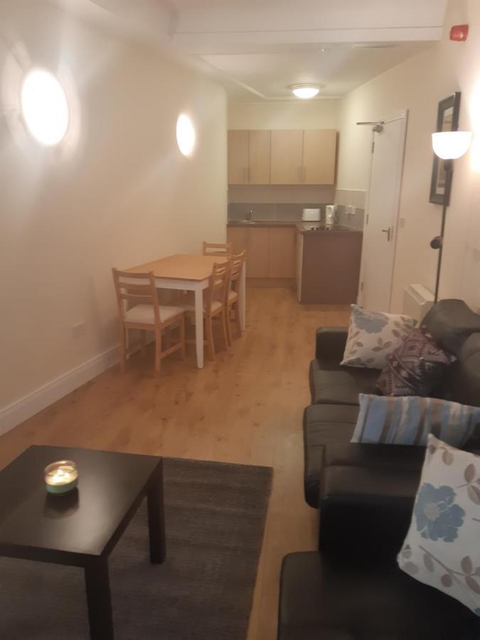 24 Beds In Carrick On Shannon Exterior photo